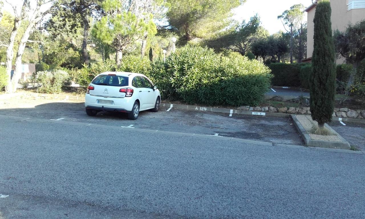 Appartement Vue Mer Piscines Parking Les Coraux Agay Plage Saint-Raphaël Exterior foto